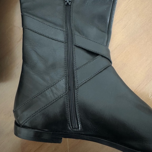 Saks Fifth Avenue Italian Leather Buckle Boots - Size 6.5 - Picture 5 of 8